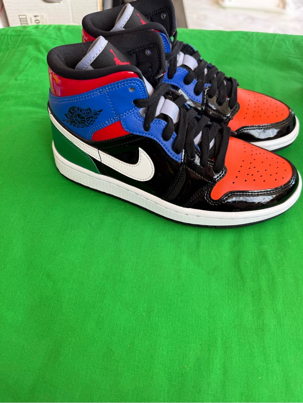 “SIZE 6” WOMENS Jordan 1 MK Multi Patent